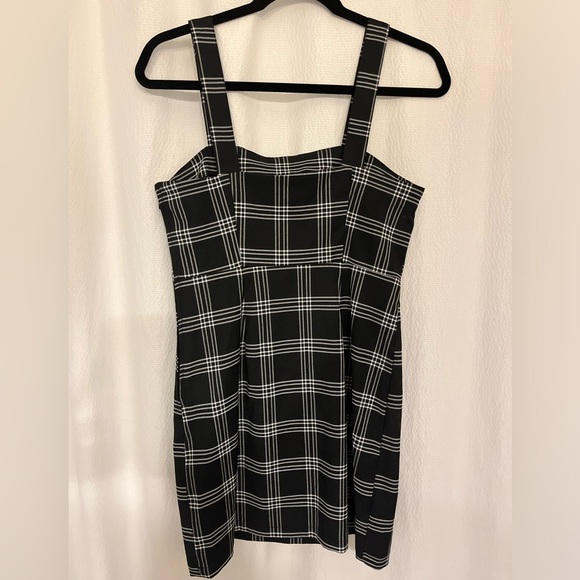 h&m dress - Picture 2 of 4